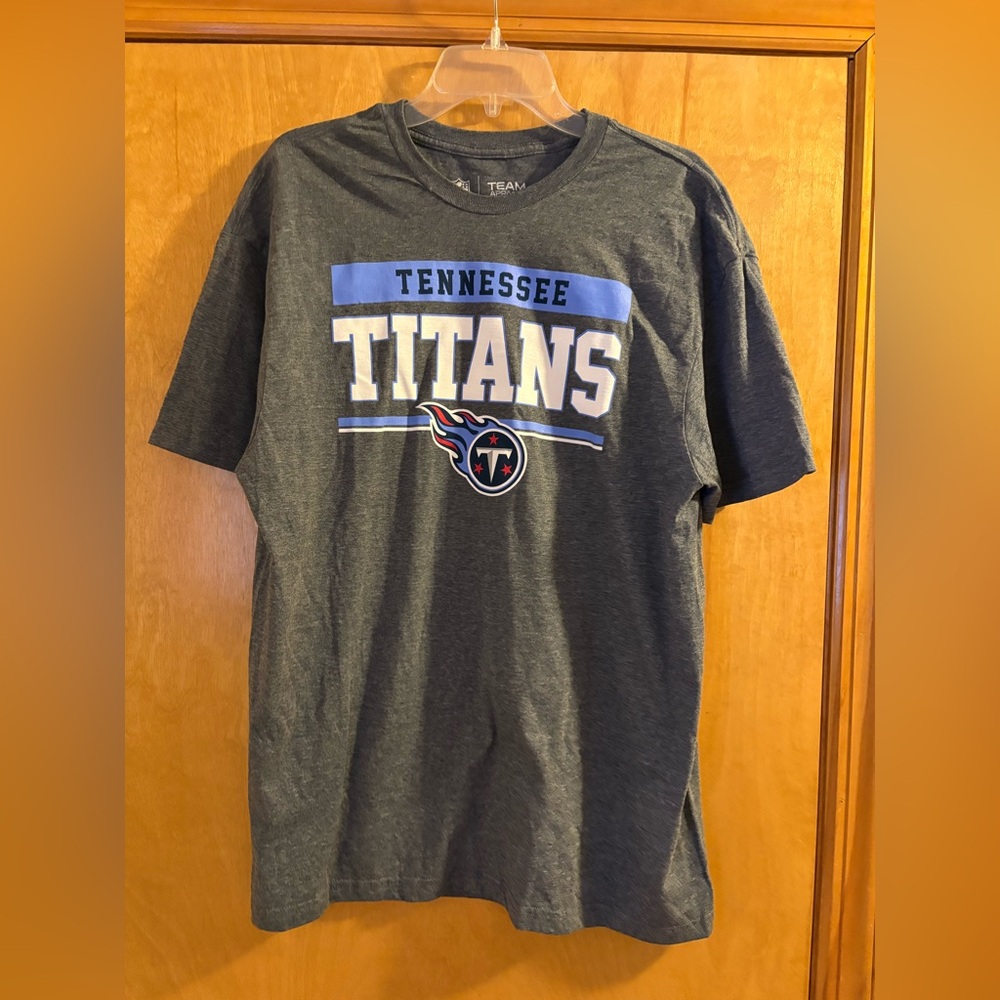 Tennessee Titans Graphic Tee